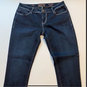 Buckle Black SZ 27 x 32 Skinny Dark Blue Denim Jeans D31